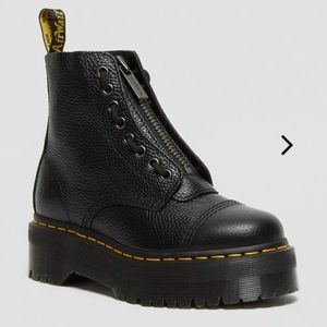 Dr. Martens Sinclair Milled Nappa leather platform boots, size 5